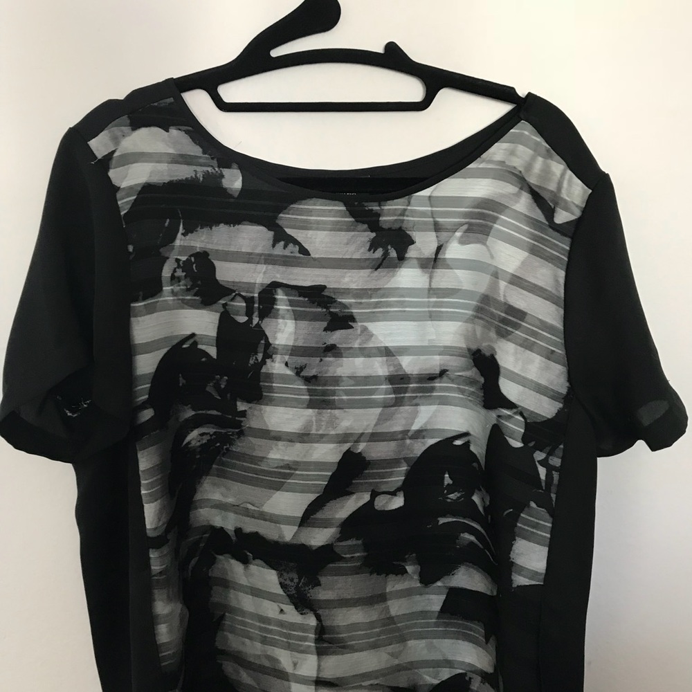 Blouse - Picture 2 of 5